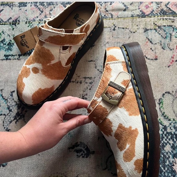 New Cow print Dr Martens 🤠 - Picture 2 of 4